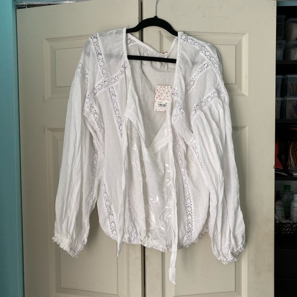 Free People Tops - Free People peasant blouse